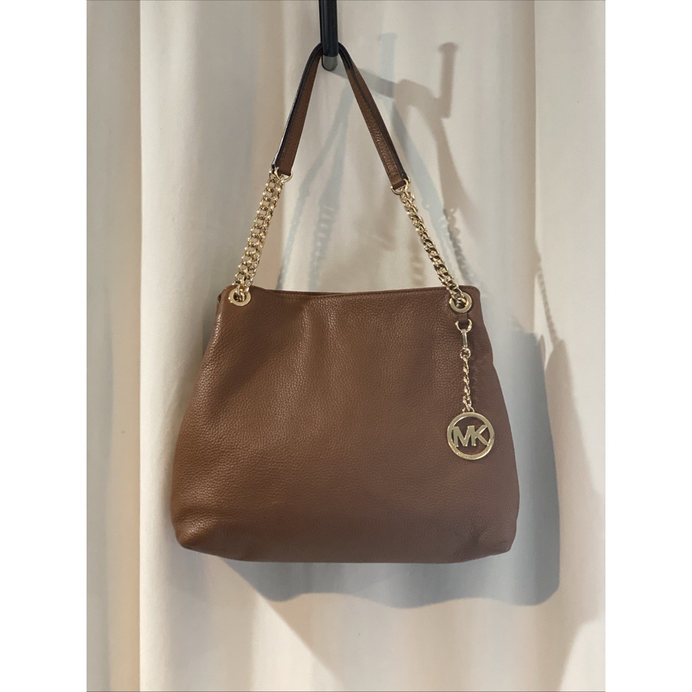 Michael Kors Jet set Chain Item-Med, Shoulder Tote - EUC Pebbled Soft Leather